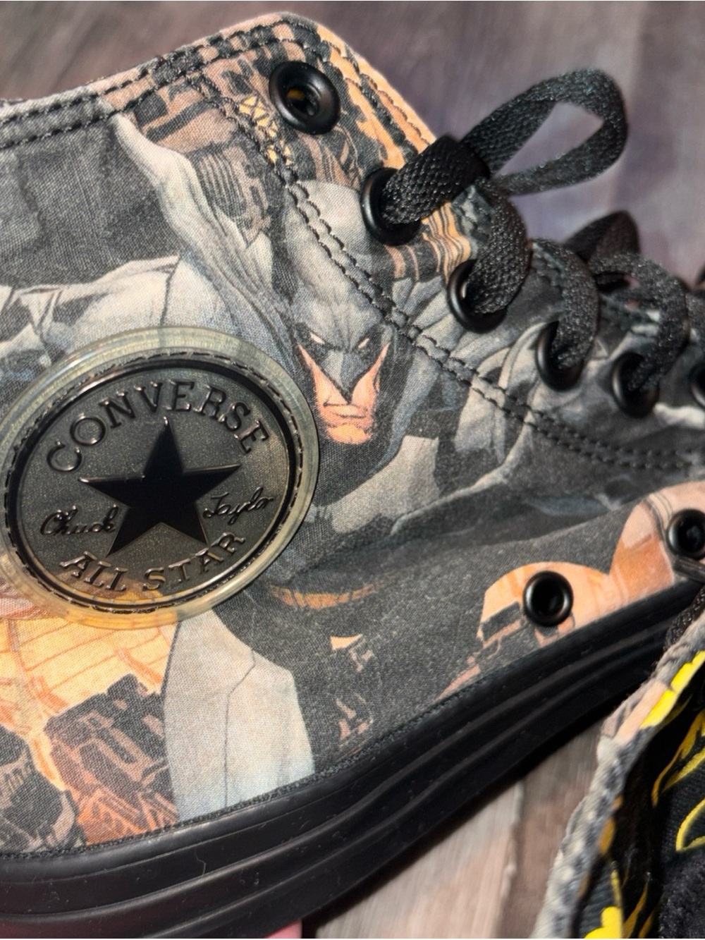 DC Comics x Converse Chuck Taylor All Star High Batman - Size 7 Men’s 9 Women’s - Picture 7 of 10